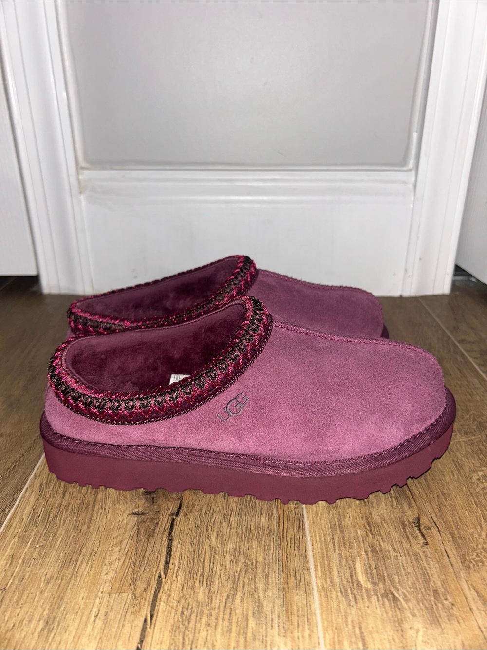 UGG Tasman ll mules- burnt magenta, Suede Slip-On Clogs